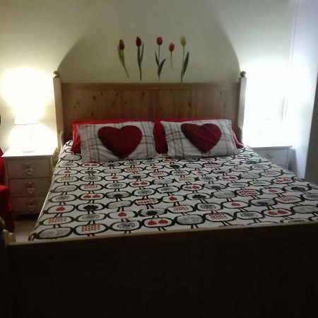 Sally'S House เวนาเรีย เรอาเล ภายนอก รูปภาพ