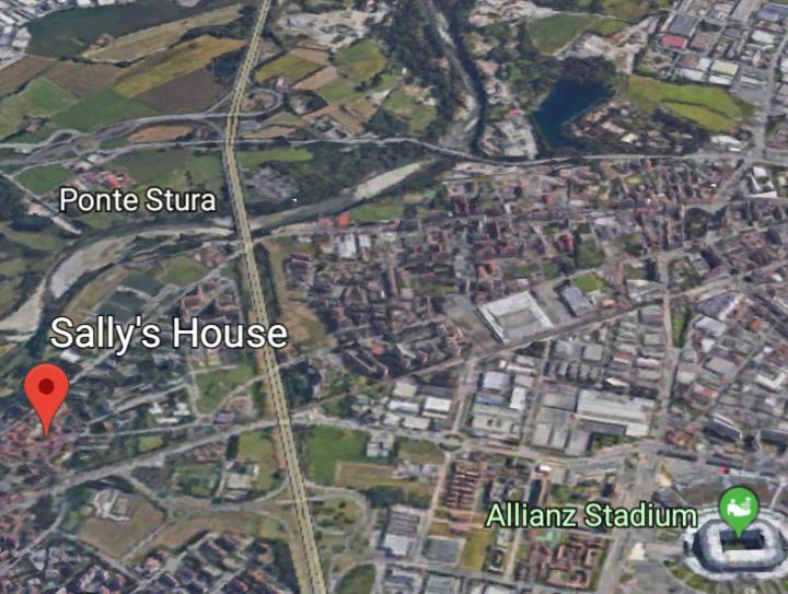 Sally'S House เวนาเรีย เรอาเล ภายนอก รูปภาพ