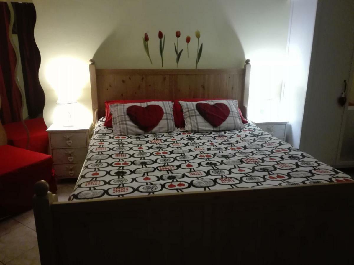 Sally'S House เวนาเรีย เรอาเล ภายนอก รูปภาพ